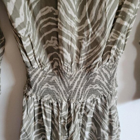 Rails Mini Dress Lightweight Long Sleeve Gray Olive Green Animal Print XS - Picture 9 of 12